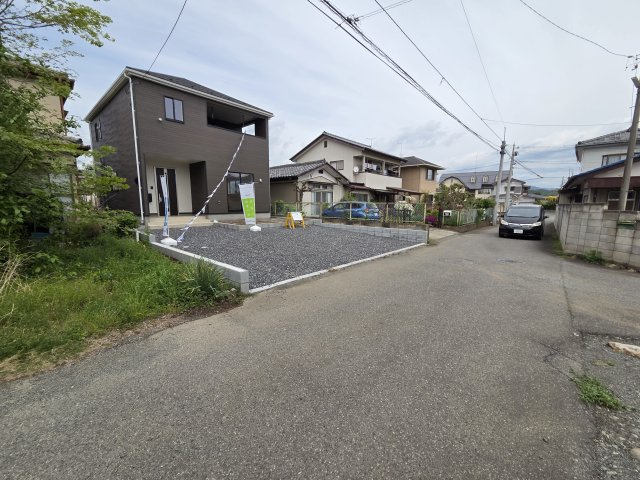 新築　みどり市大間々町大間々第12　Cradle Garden　1号棟の前面道路含む現地写真|現地写真　南側前面道路幅員約4.1ｍ