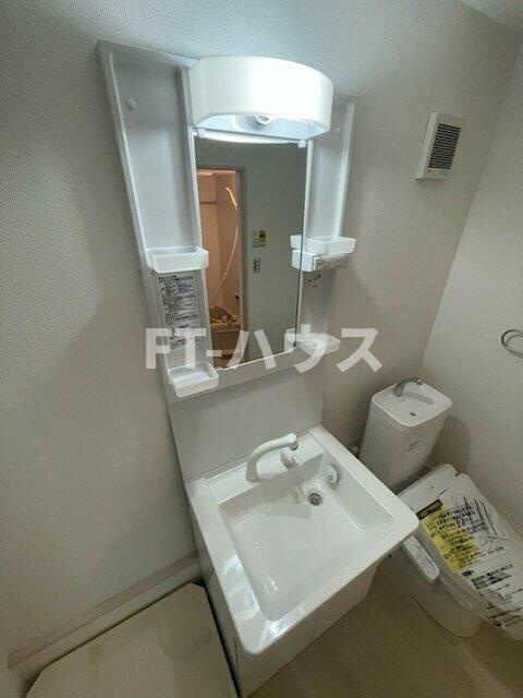 ブリーズ東船橋の洗面所