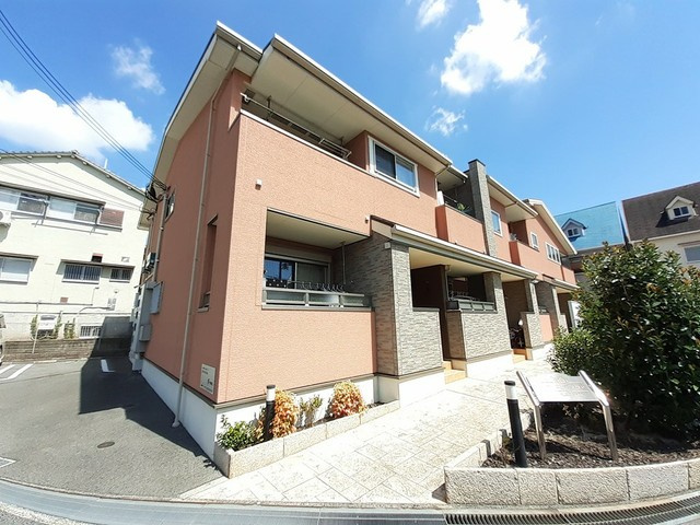 カーサ　エレガンツァの外観