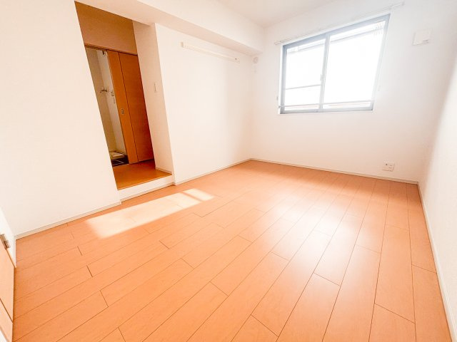 カーサ　エレガンツァの洋室