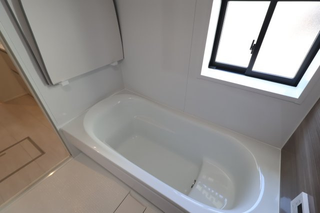 《仲介手数料無料》見沼区東大宮１丁目91-14新築一戸建てグラファーレの浴室