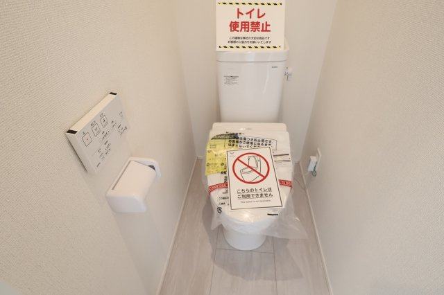 《仲介手数料無料》見沼区東大宮１丁目91-14新築一戸建てグラファーレのトイレ