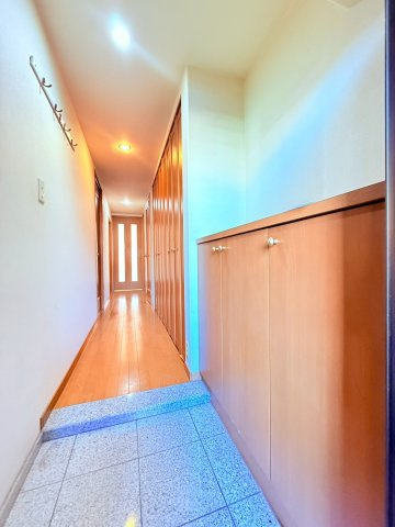 アルファステイツ朝霧丘の玄関