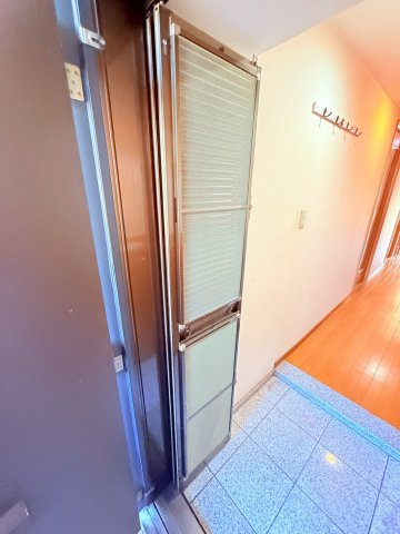 アルファステイツ朝霧丘の玄関