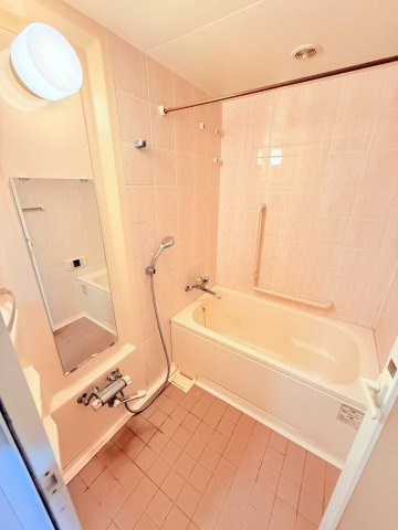 アルファステイツ朝霧丘の浴室