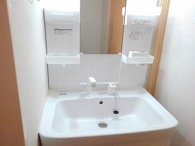 ミリオーネＢの独立洗面台