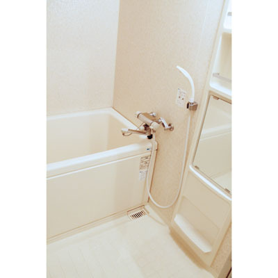 フェニックス吉祥寺アヴァンティークの内装|明るい室内です