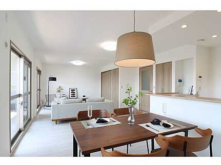 ローレルコート古江の居間・リビング