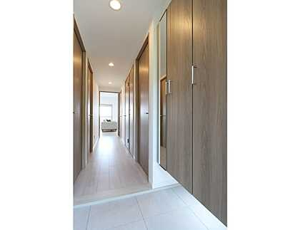 ローレルコート古江の玄関