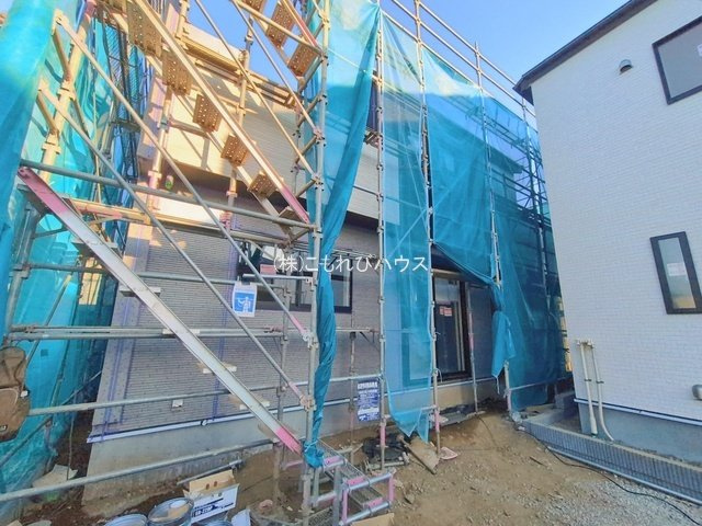 鴻巣市本町7丁目　新築一戸建て　ブルーミングガーデン　01