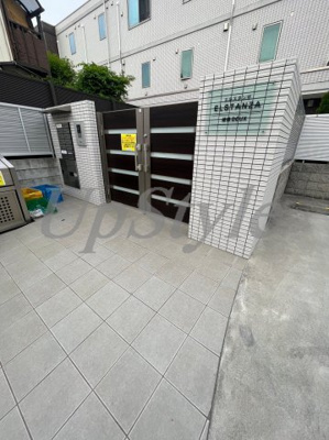 【エントランス】 | エルスタンザ綾瀬デュー