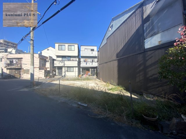 大阪市城東区成育4丁目の前面道路含む現地写真