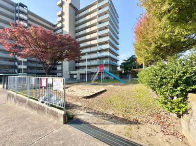 【その他共用部分】 | 丹波橋日光ハイツ | 【敷地内公園】