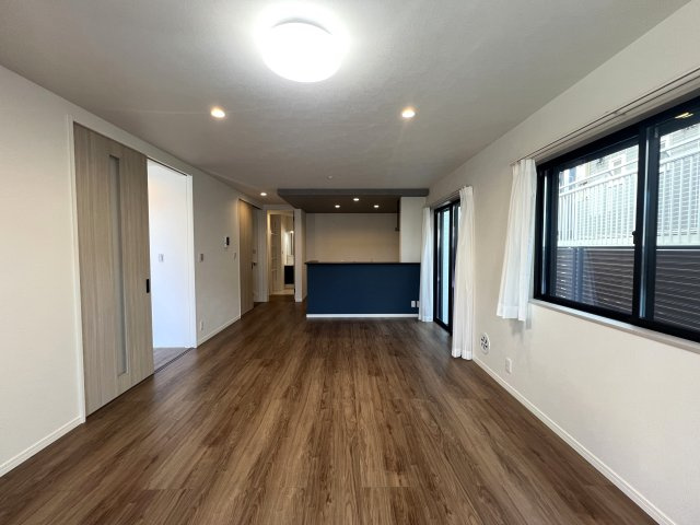 旭区で住みたい街といったらココ！！【旭区白根６丁目新築戸建】の居間・リビング