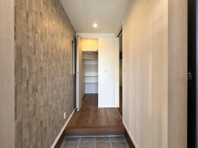 旭区で住みたい街といったらココ！！【旭区白根６丁目新築戸建】の玄関