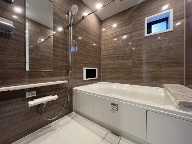 旭区で住みたい街といったらココ！！【旭区白根６丁目新築戸建】の浴室