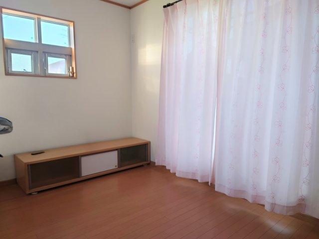 売中古戸建　藤枝市高岡2丁目の洋室