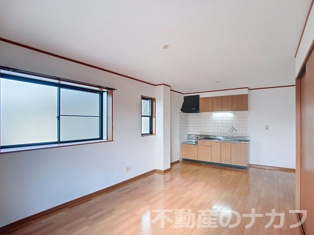 コーポアルカスの居間・リビング|※地震前の写真です