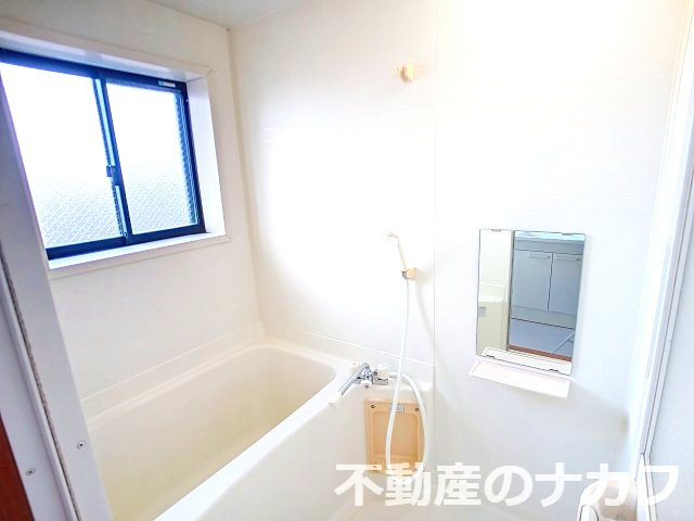 コーポアルカスの浴室|※地震前の写真です