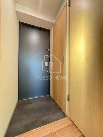 ネクストステージ本町の玄関