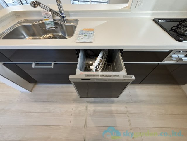 平塚市纏　新築戸建　全10棟10号棟のキッチン