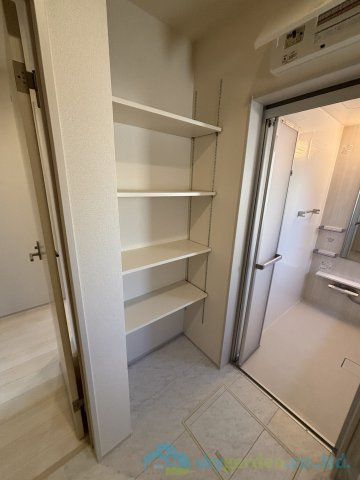 平塚市纏　新築戸建　全10棟10号棟の収納