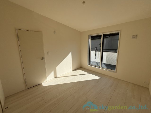 平塚市纏　新築戸建　全10棟10号棟の洋室