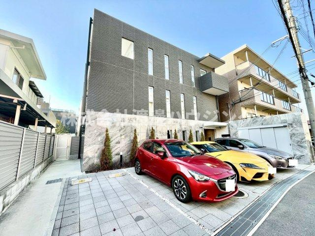 GRAND RESIDENCE ESAKAの外観