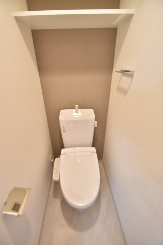 大阪市都島区中野町１丁目の賃貸マンションのトイレ