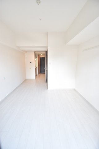 大阪市都島区中野町１丁目の賃貸マンションの居間・リビング