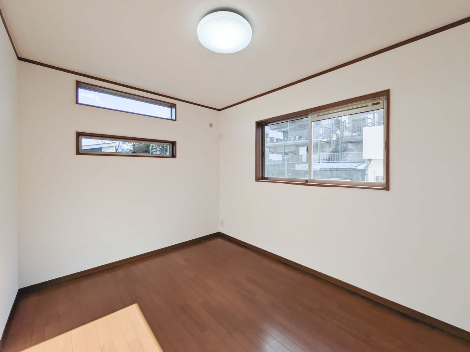 君影町６丁目戸建の洋室