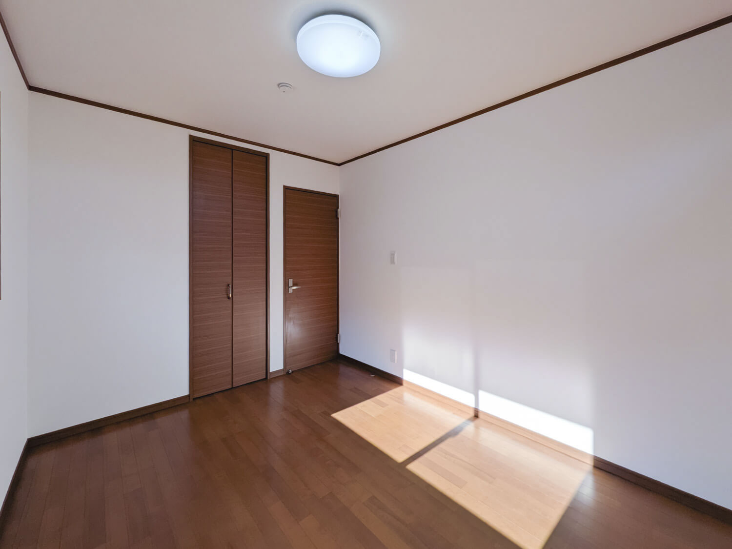君影町６丁目戸建の洋室