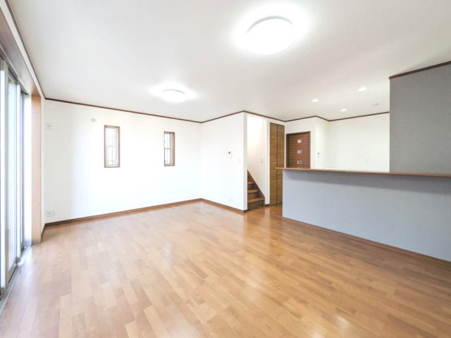 君影町６丁目戸建の居間・リビング