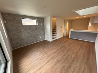 【居間・リビング】 | LIGARE名古屋市北区柳原1期全4棟【仲介手数料無料　清水小　八王子中】 | 撮影
社長の村田です！
自らプレイヤーとして営業しています
長年の経験と実績から皆様により良いマイホーム購入のご提案をいたします。
住宅ローンの不安や購入後の不安等何でもご相談ください。