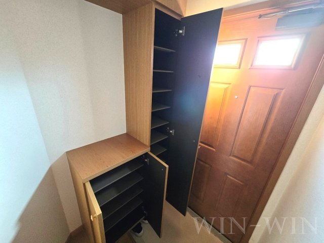 サンヒル森岡の玄関