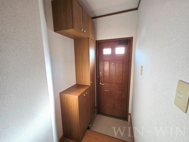 サンヒル森岡の玄関