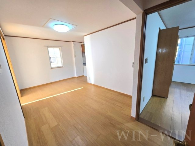 サンヒル森岡の居間・リビング