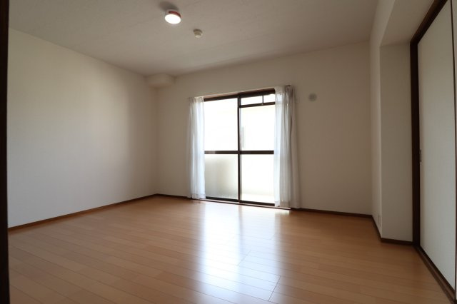 サンコート橋の内の内装