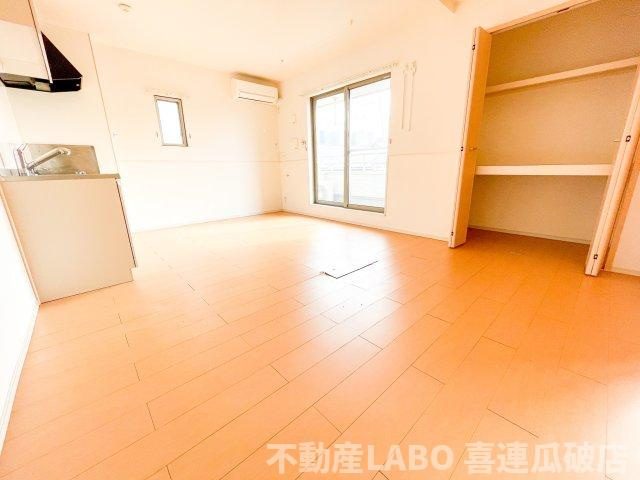 メゾン　カルムの居間・リビング