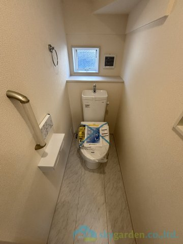 平塚市纏　新築戸建　全10棟8号棟のトイレ