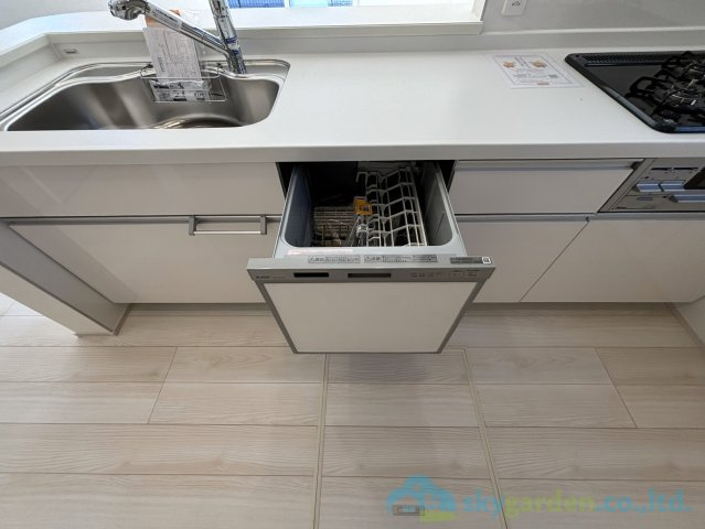 平塚市纏　新築戸建　全10棟8号棟のキッチン