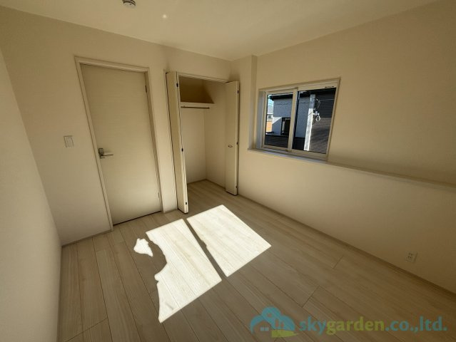 平塚市纏　新築戸建　全10棟8号棟の寝室