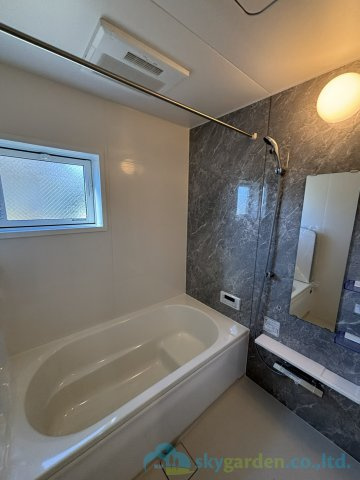 平塚市纏　新築戸建　全10棟8号棟の浴室