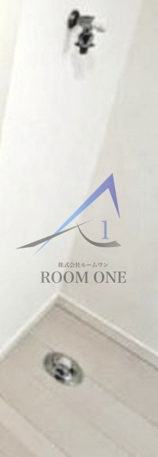 リヴィエール明大前の設備|洗濯機置き場です。