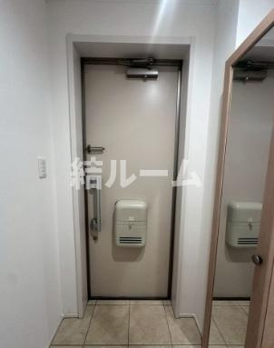豊島区上池袋２丁目のアパートの玄関