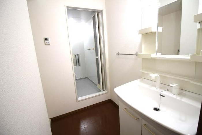 クローバーハイツ杉塚の洗面所