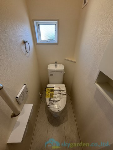 平塚市纏　新築戸建　全10棟7号棟のトイレ