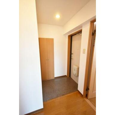 【玄関】 | アリベ国富Ⅱ