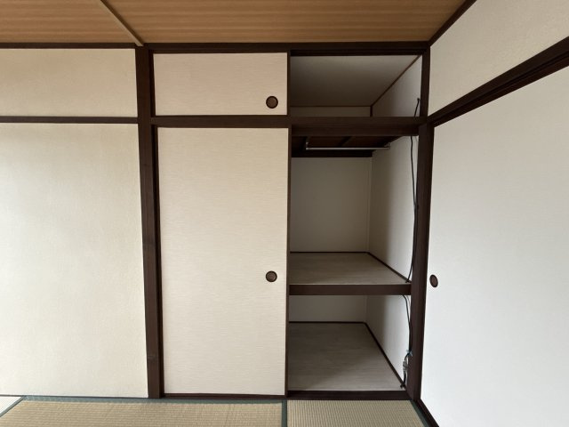 リノグランベル姫路の収納