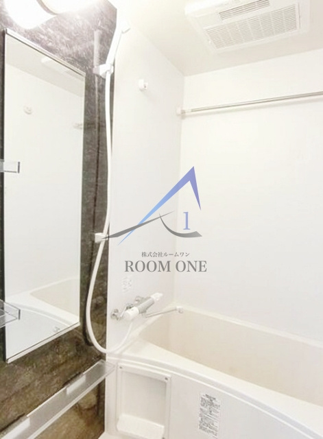 リブリ・クワイア東坂下の浴室|お風呂です。